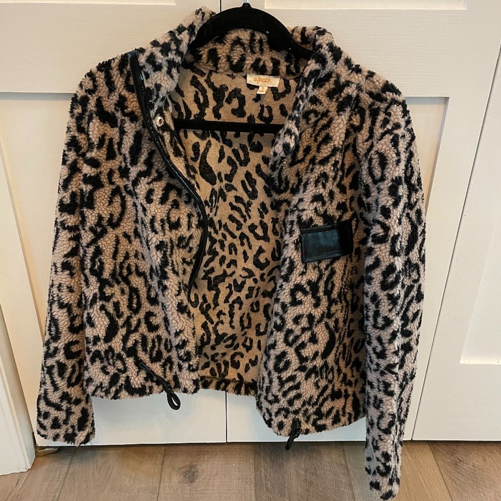 Francesca's cheetah Jacket